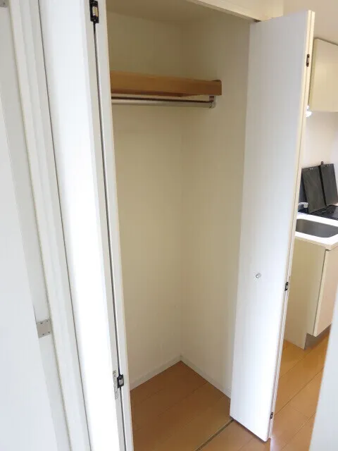 Live Court Otorii - Interior - ["Wall", "Flooring", "Wood"]