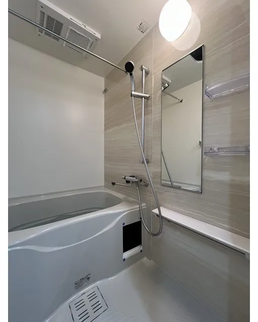Comforia Liv Meguro Himonya - Interior - ["Plumbing fixture", "Shower head", "Building"]