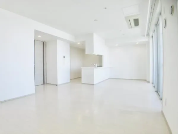 Brillia Mare Ariake Tower & Garden - Interior - ["Floor", "Flooring", "Ceiling"]