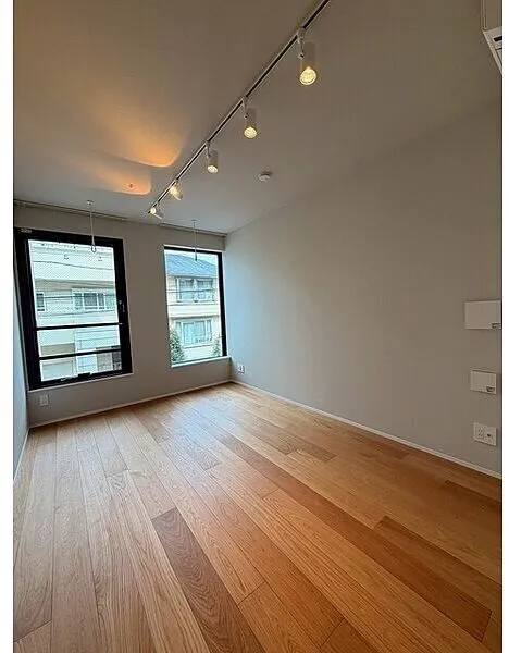 Atrio Flats Jiyugaoka East - Interior - ["Flooring", "Interior design", "Wood"]
