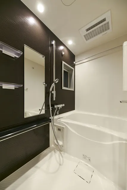 BCN Residence Hatchobori - Interior - ["Building", "Bathtub", "Plumbing fixture"]