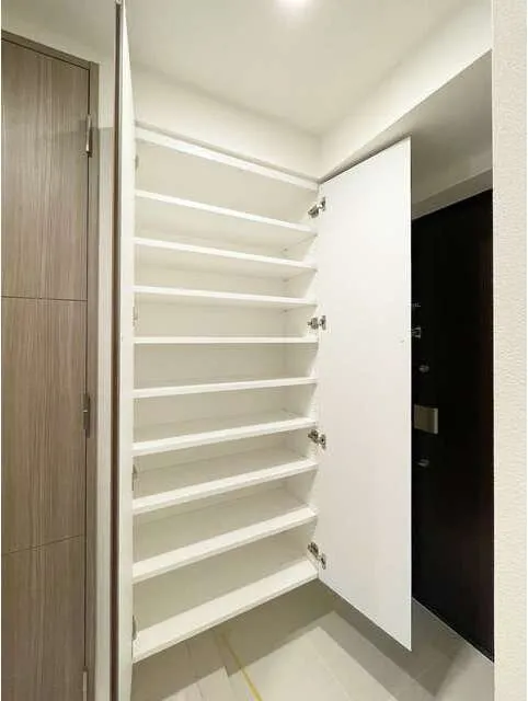 Milia Residence Hiroo - Interior - ["Wood", "Interior design", "Flooring"]