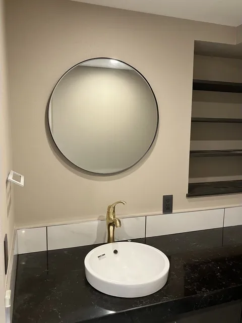 ASPRIME Hatchobori - Interior - ["Mirror", "Property", "Sink"]