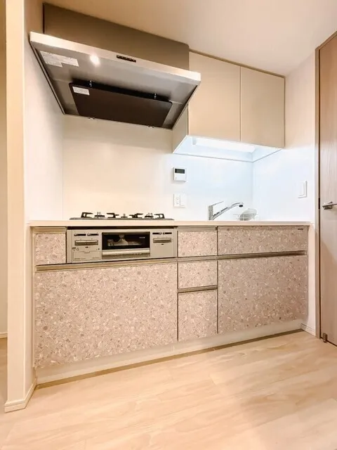 Royal Parks Ariake - Interior - ["Kitchen", "Major appliance", "Kitchen Appliance"]