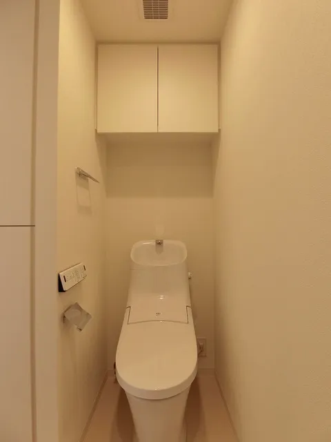 Bonheur Stage Ashizuka - Interior - ["Flooring", "Floor", "Toilet seat"]