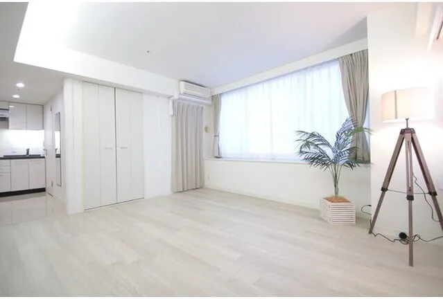 Castalia SuitenguⅡ - Interior - ["Flooring", "Floor", "Interior design"]