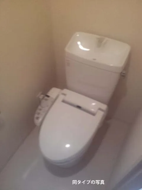Comforia Ueno Hirokoji - Interior - ["Toilet", "Toilet seat", "Plumbing fixture"]