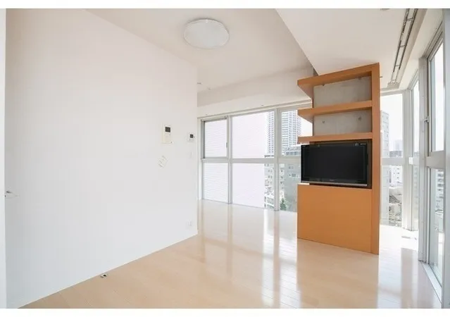 Comforia Shirokane-Takanawa - Interior - ["Property", "Room", "Building"]