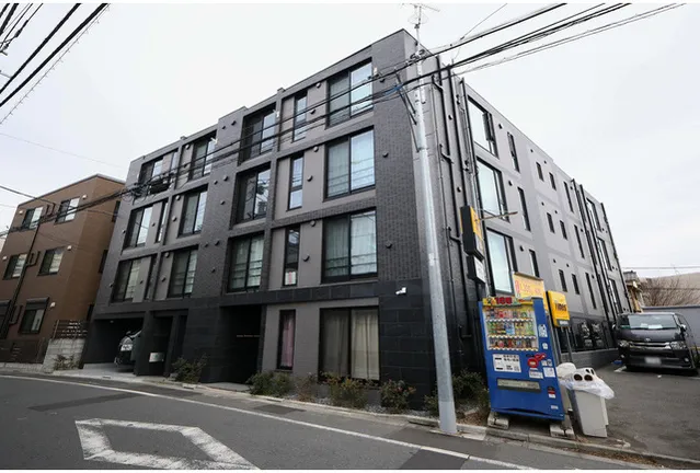 Grande Ikebukuro Honcho - Exterior - ["Apartment", "Overhead power line", "Windshield"]