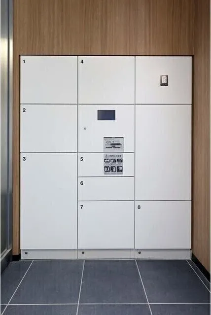 FULL HOUSE MONZENNAKACHO - Other - ["Flooring", "Locker", "Hardwood"]