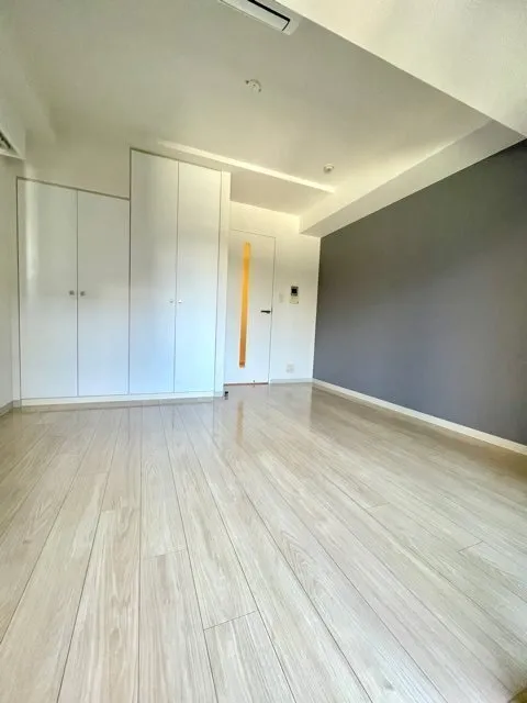 Residia Nakaochiai - Interior - ["Flooring", "Floor", "Wood flooring"]