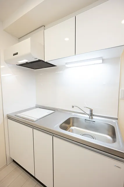 Casa Felice Jiyugaoka - Interior - ["Kitchen Sink", "Plumbing fixture", "Flooring"]