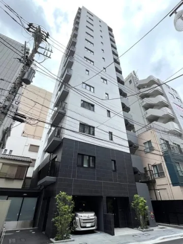 Lugente Itabashi - Exterior - ["Overhead power line"]