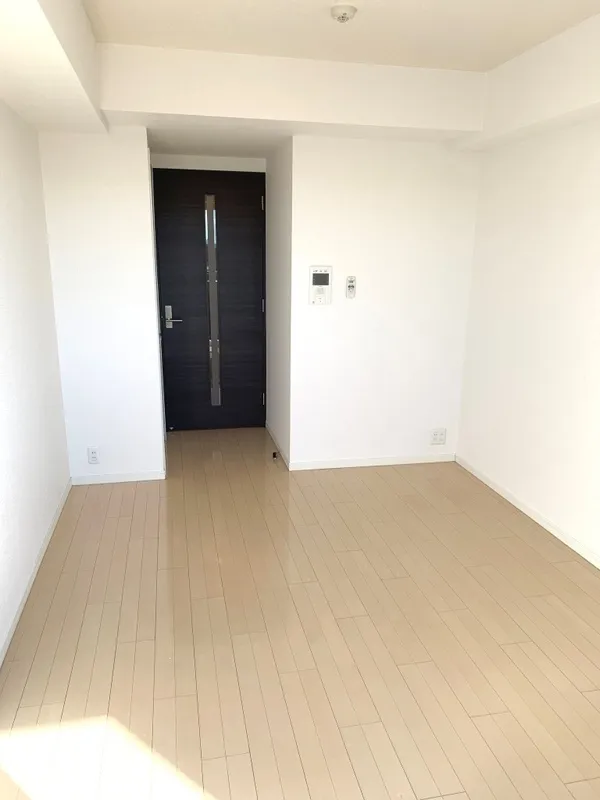Ecology Toritsu University Residence - Interior - ["Wall", "Flooring", "Wood"]