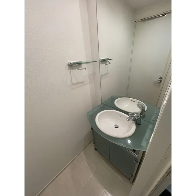 CASSIA - Interior - ["Plumbing fixture", "Bathroom sink", "Room"]