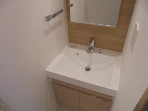 KDA SHINAGAWA OSAKI - Interior - ["Brown", "Mirror", "Tap"]