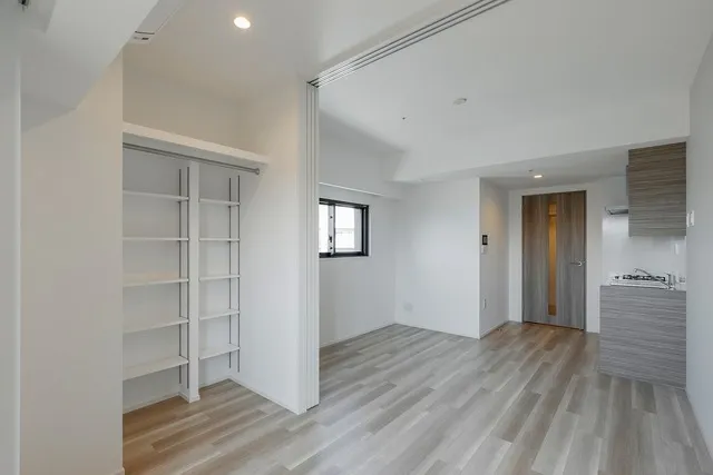 Cosmogracia Shinjuku Nishi-Waseda - Interior - ["Wood", "Flooring", "Floor"]