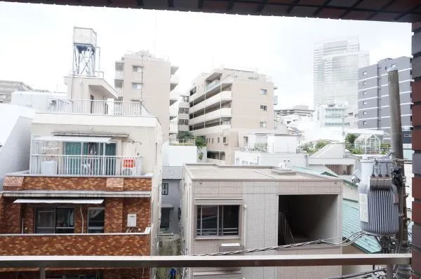 Tiara Ebisu - Interior - ["Building", "Daytime", "Property"]