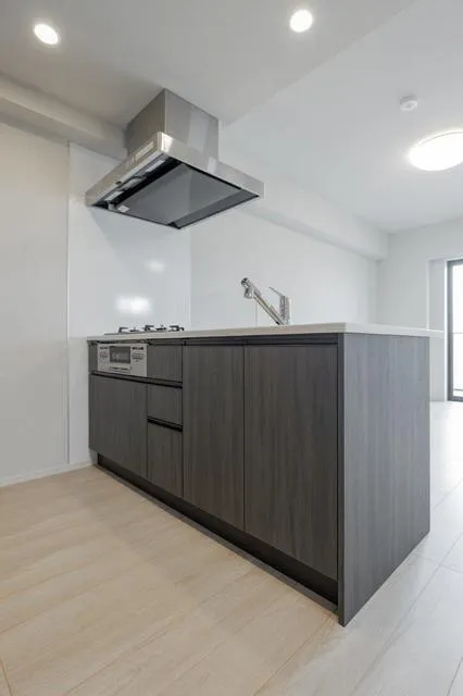 Urban Core Hatanodai - Interior - ["Flooring", "Kitchen", "Wood"]