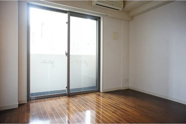 Prospect Glarsa Hiroo - Interior - ["Window", "Building", "Door"]