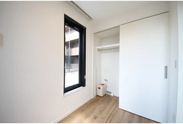 La Perla Ikejiri Ohashi II - Interior - ["Building", "Property", "Window"]