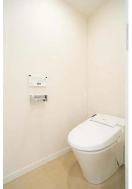 Patris Jimbocho - Interior - ["Property", "Toilet seat", "Toilet"]