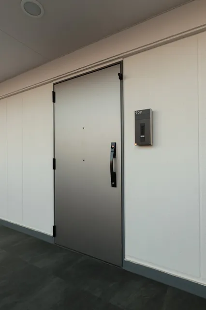 Terra Silk Forest - Interior - ["Door", "Door handle", "Household hardware"]