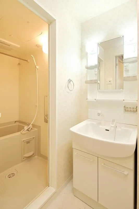 La Class Ikebukuro - Interior - ["Plumbing fixture", "Flooring", "Interior design"]