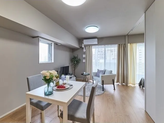 Baus Flats Kuramae - Interior - ["Interior design", "Flooring", "Furniture"]