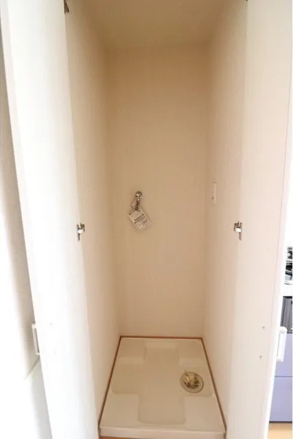Comforia Mishuku - Interior - ["Door", "Wood", "Fixture"]