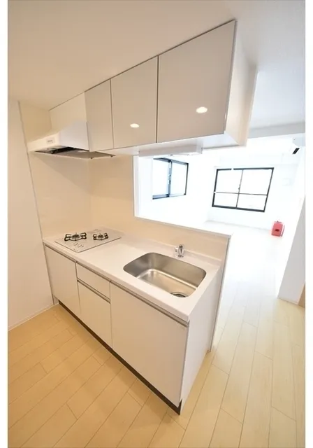 El Faro Waseda - Interior - ["Sink", "Plumbing fixture", "Kitchen"]