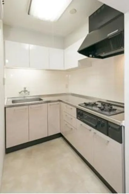 Dwell Riverside Ojima - Interior - ["Property", "Room", "Countertop"]
