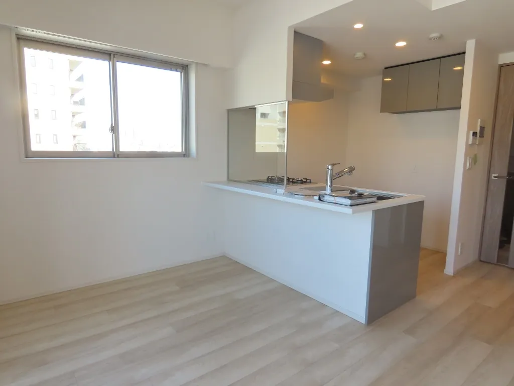 Orchid Residence Morishita - Interior - ["Tap", "Plumbing fixture", "Sink"]