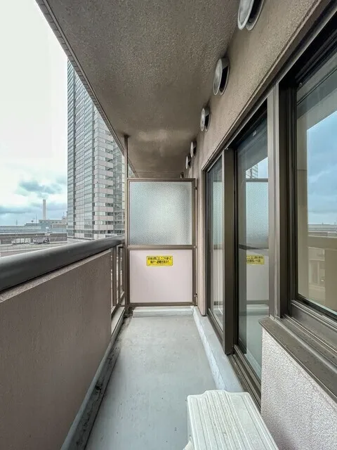 Ebisu Garden Terrace - Interior - ["Composite material", "Apartment", "Glass"]