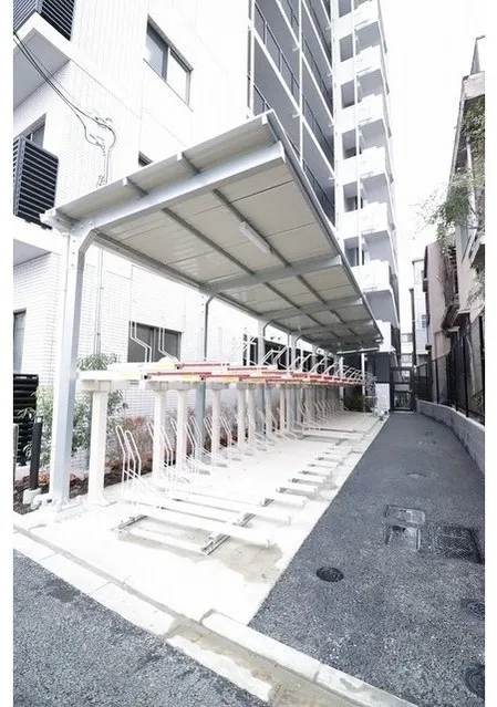 HF Yahiro Residence - Other - ["Composite material", "Awning", "Metal"]