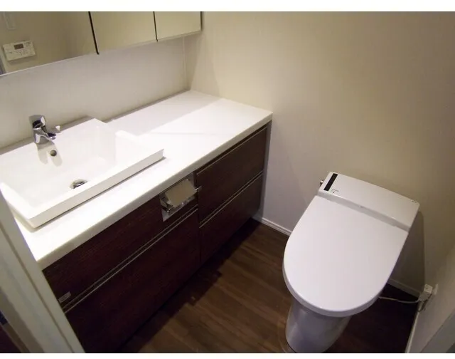 Comforia Higashinakano DEUX - Interior - ["Plumbing fixture", "Flooring", "Bathroom Sink"]