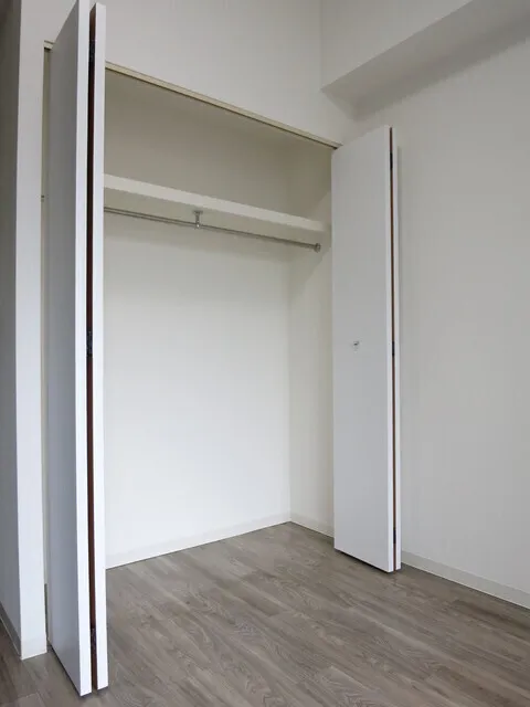 Comforia Higashinakano - Interior - ["Flooring", "Wood", "Floor"]