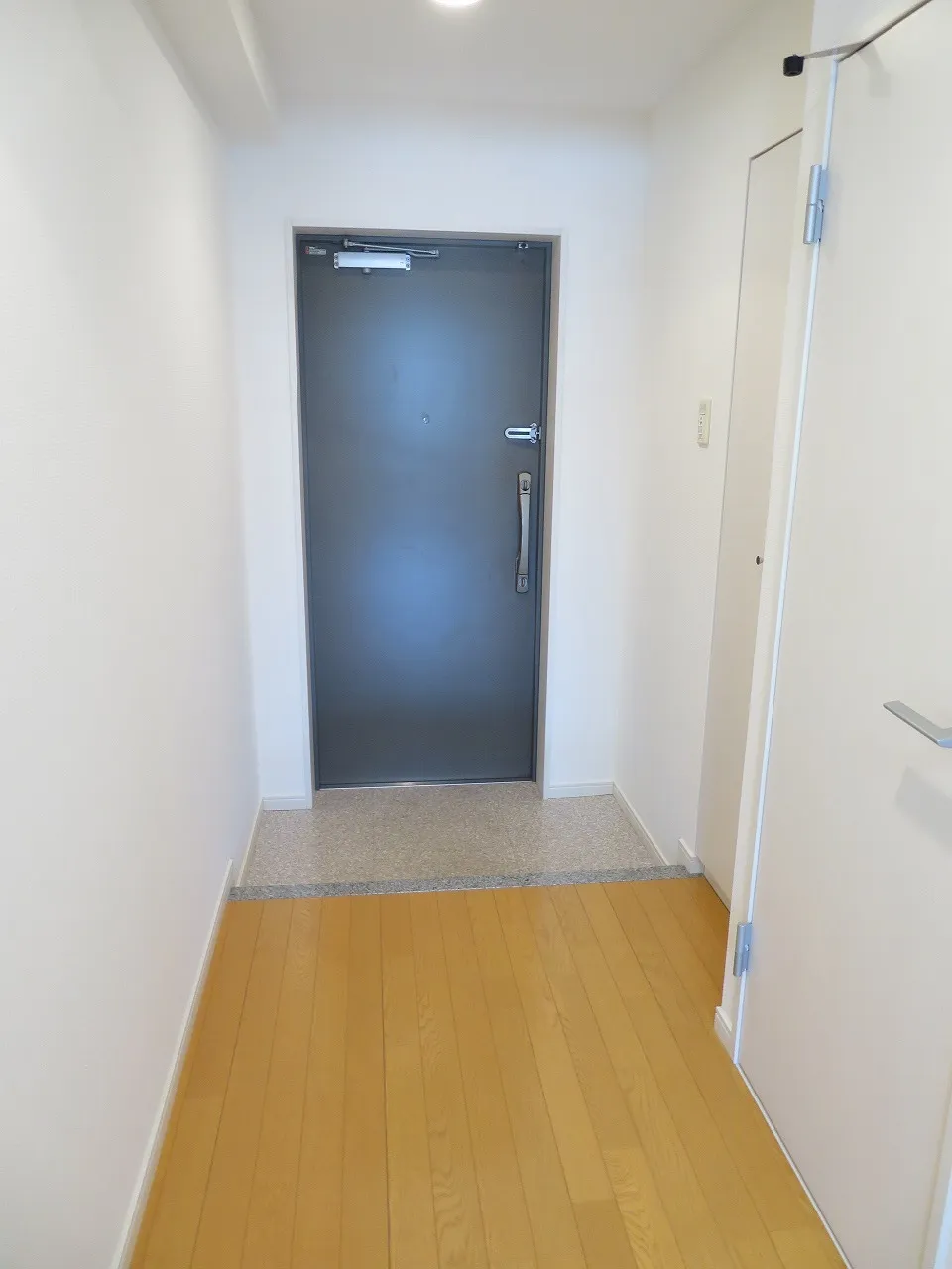 Prospect Monzennakacho - Interior - ["Property", "Fixture", "Door"]