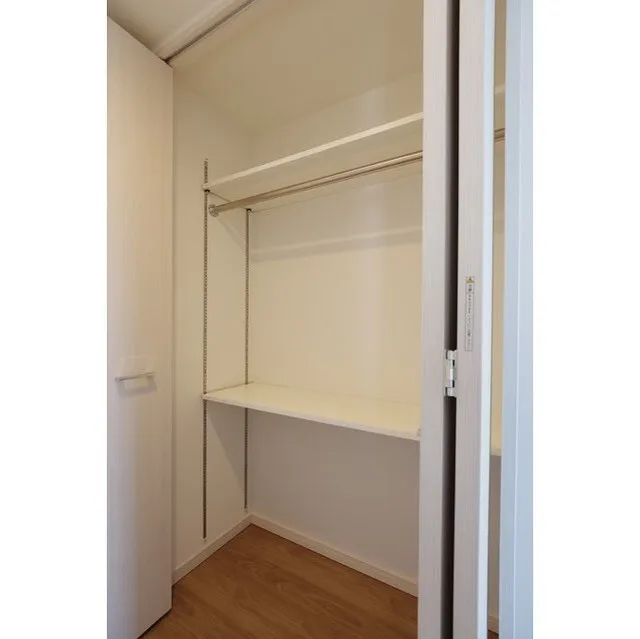 BluRock Monzen-Nakacho - Interior - ["Building", "Fixture", "Wood"]