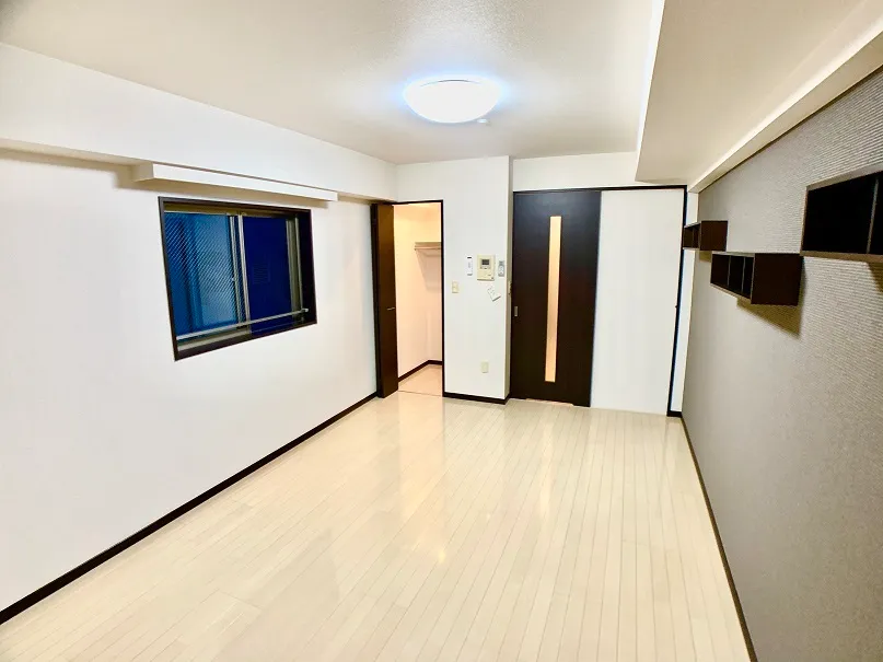 CITY SPIRE Kuramae - Interior - ["Window", "Building", "Fixture"]