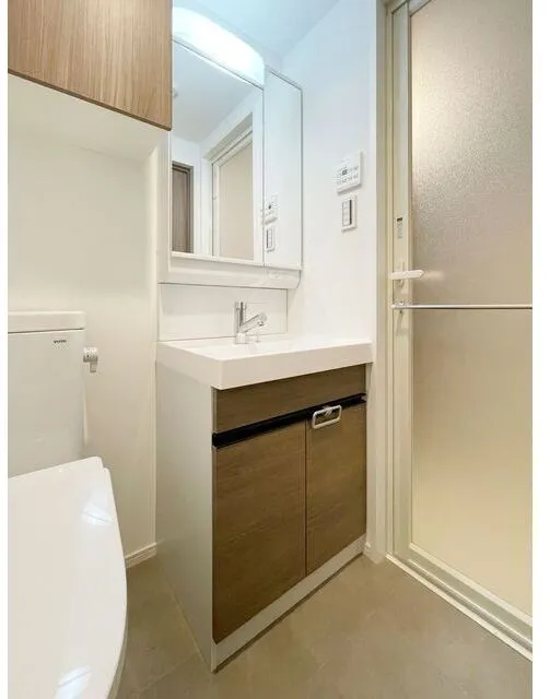 Comforia Live Shimura 3-Chome - Interior - ["Plumbing fixture", "Flooring", "Interior design"]