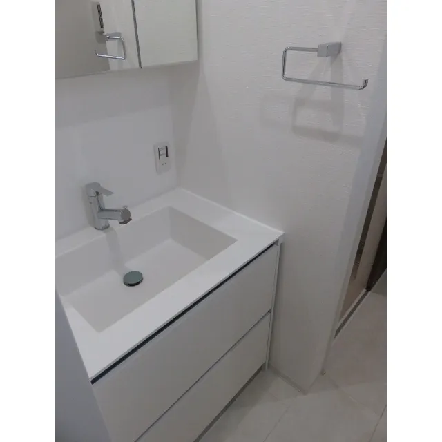 Apartment Umegaoka Grande - Interior - ["Plumbing fixture", "Bathroom sink", "Room"]