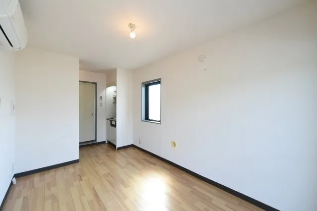 Higashi-Koenji Amflat - Interior - ["Flooring", "Floor", "Ceiling"]