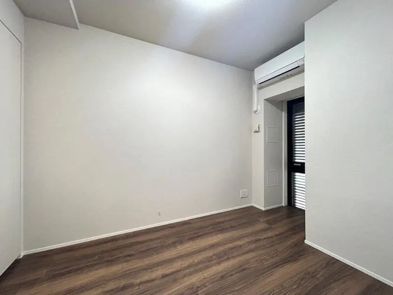Doue Waseda - Interior - ["Flooring", "Floor", "Wood"]