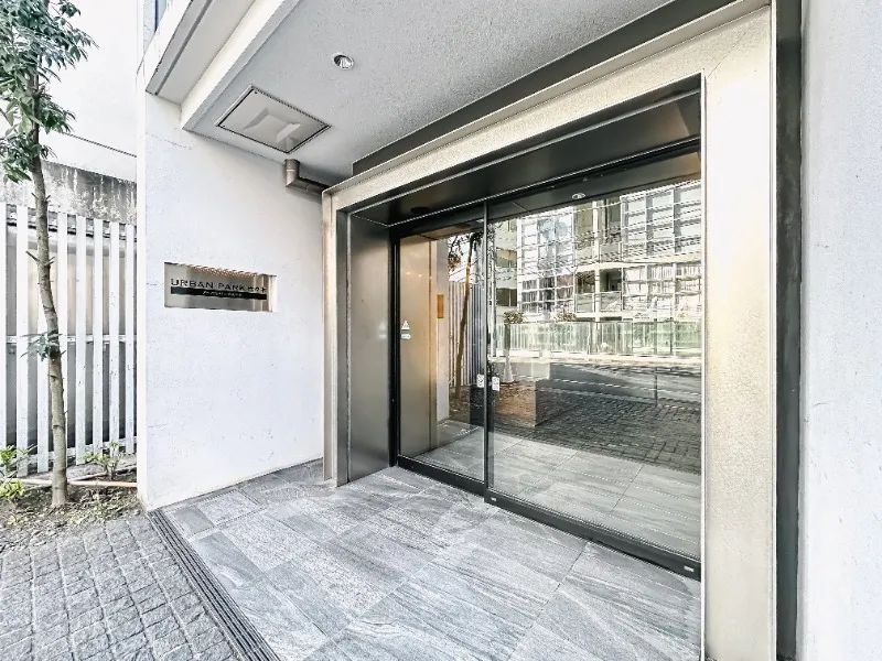 Urban Park Yoyogi - Exterior - ["Apartment", "Silver", "Home Door"]
