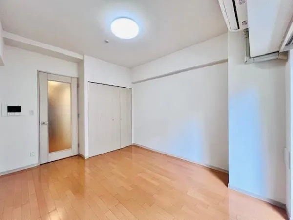 KDX Residence Okachimachi - Interior - ["Flooring", "Floor", "Ceiling"]
