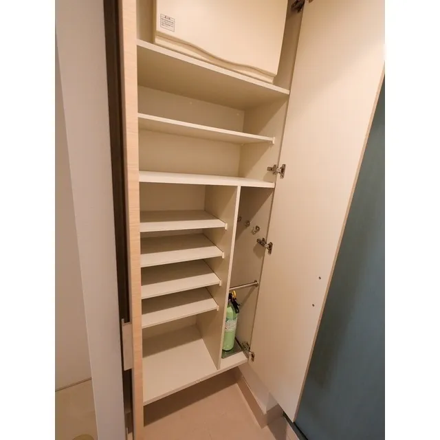 Prospect Ogikubo - Interior - ["Shelf", "Property", "Furniture"]