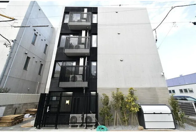 RJ Casa Sakurashinmachi - Exterior - ["Plant", "Building", "Rectangle"]