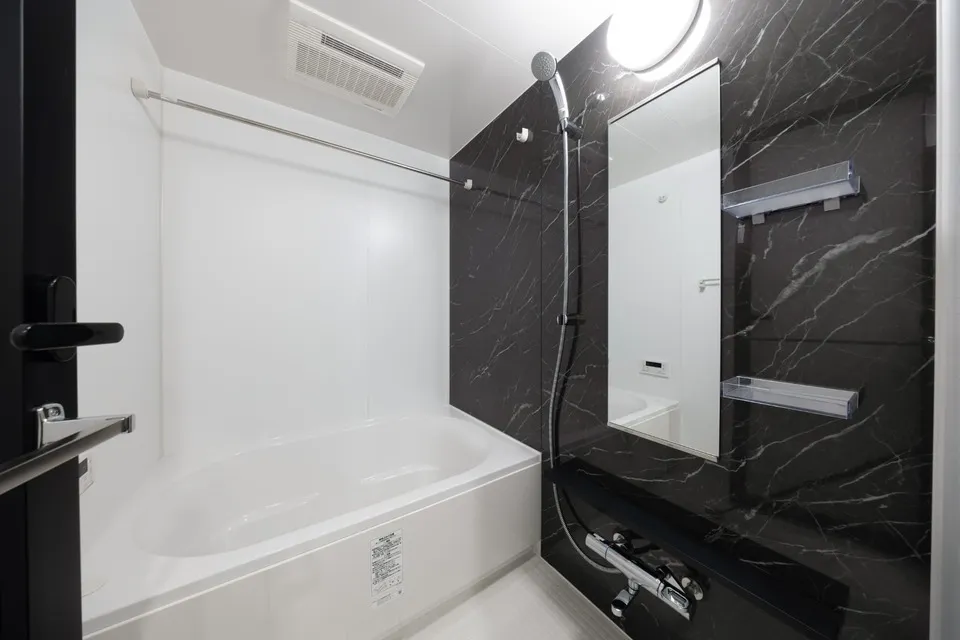 Hmlet Shibuya Hatsudai - Interior - ["Bathroom", "Plumbing fixture", "Tap"]