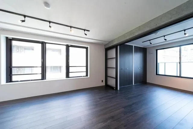 Grand Residence Meguro - Interior - ["Property", "Window", "Fixture"]